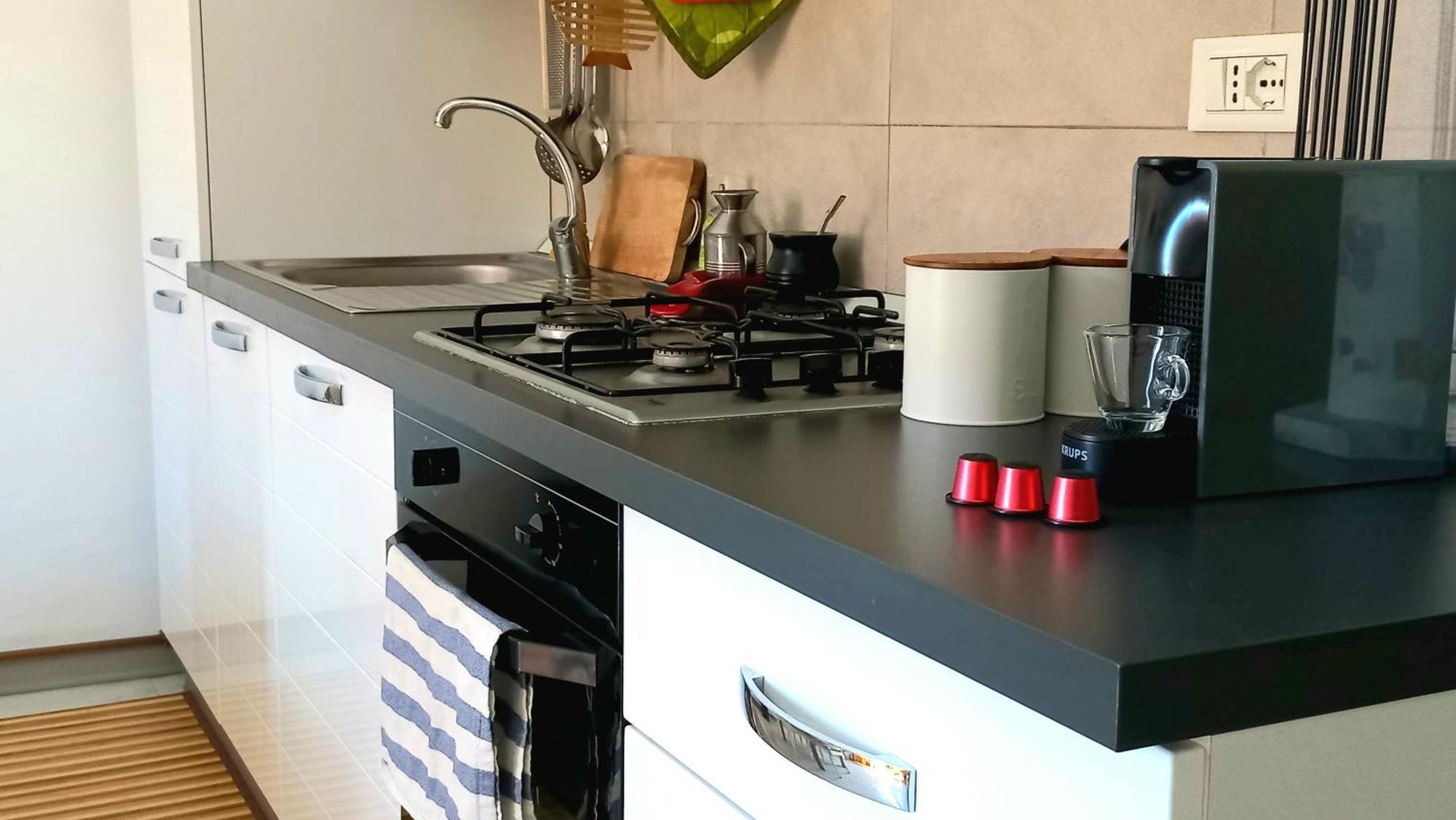 - Casa Manzoni - Luminoso Appartamento Zona Sferisterio マチェラータ エクステリア 写真